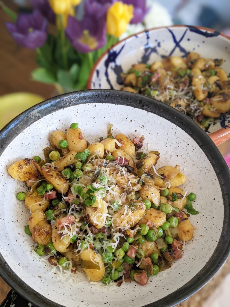 gnocchi with leeks pancetta and peas
